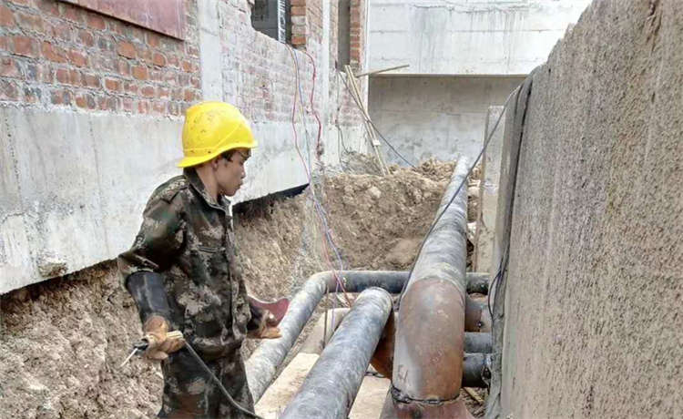 1836螺旋管廠家，鋼材場幕墻鍍鋅方管，529-530mm螺旋管，2000螺旋鋼管