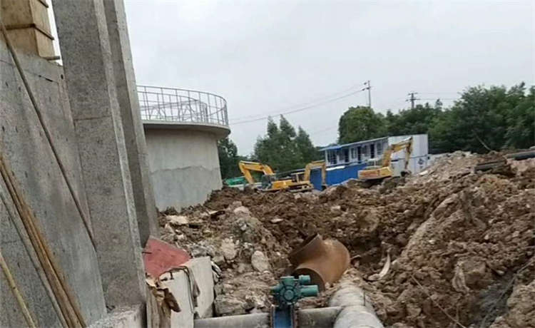 Q235BH型鋼，鋼材場(chǎng)鋼板卷管加工廠，dn2100螺旋焊管，KY2021防腐螺旋管