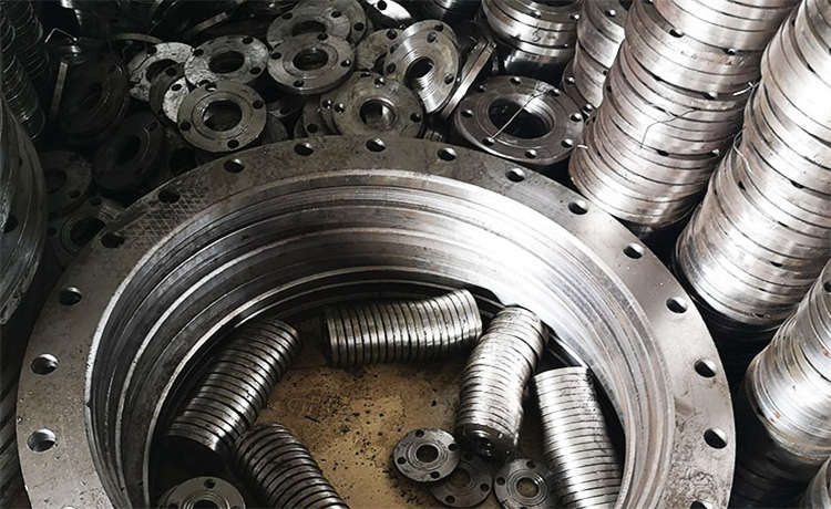 薄壁螺旋管價格，槽鋼批發(fā)，1024mm螺旋鋼管，2800mm螺旋管