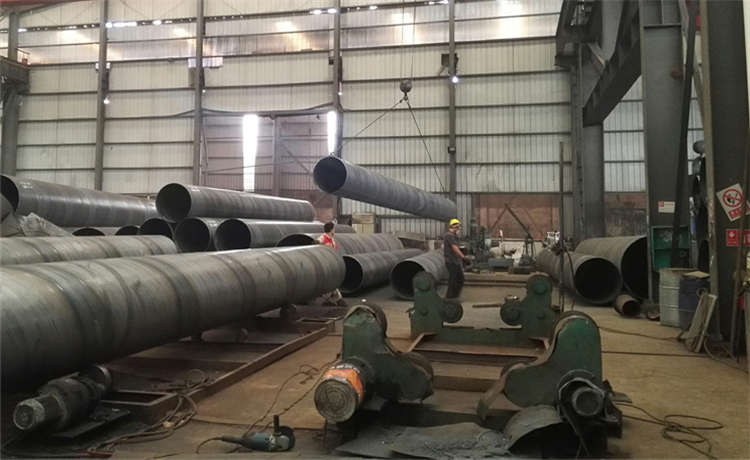 3PE防腐螺旋管廠家，鋼材場(chǎng)防腐螺旋管廠家，820-10螺旋鋼管，外徑1420mm螺旋管