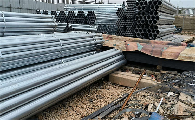 529-6mm螺旋焊管，900mm螺旋焊管，螺旋鋼管加工廠家，鋼材場(chǎng)污水處理螺旋管