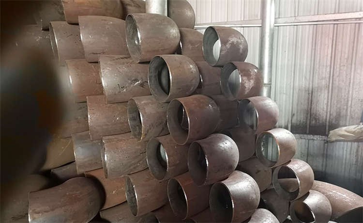 輸水防腐螺旋管廠家，鋼材場走水螺旋管，1620mm螺旋管，800-1000-1200mm鋼立柱