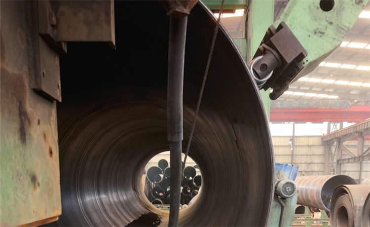 559mm螺旋焊管，清遠(yuǎn)720-8螺旋焊管，鋼鐵世界609mm螺旋管，1424螺旋鋼管