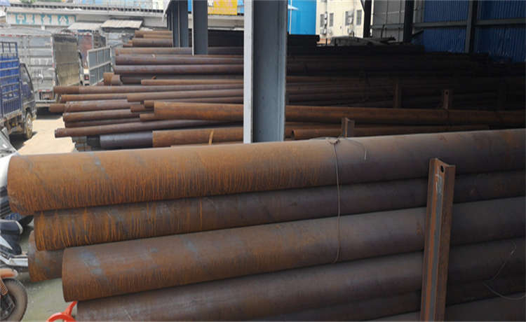 鋼材場(chǎng)丁字焊管廠家，鋼材場(chǎng)Q355B螺旋鋼管，內(nèi)徑2000mm螺旋管，dn1700螺旋焊管