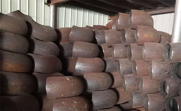 219-6mm螺旋管，920-8mm螺旋鋼管，鋼材場2420mm螺旋焊管，1900污水處理防腐螺旋焊管