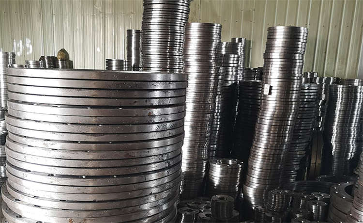 700 鋼材場螺旋焊管，河源H型鋼，1820mm螺旋鋼管，1000鎖扣螺旋管