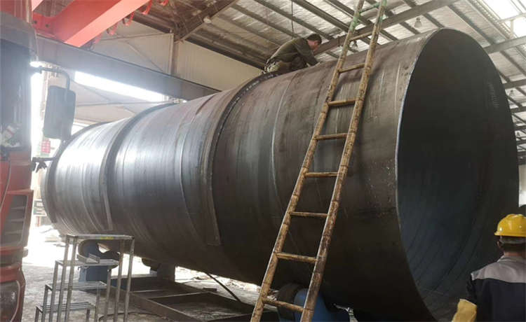 406mm螺旋焊管，920-6mm螺旋管，鋼材場(chǎng)鋼護(hù)筒廠家，鍍鋅槽鋼