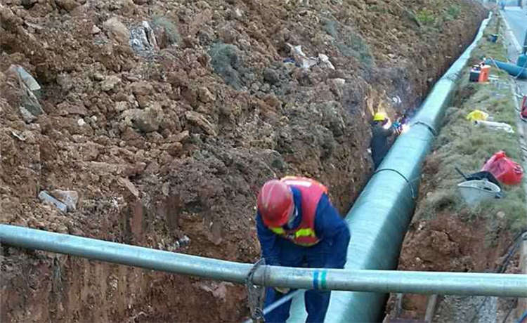 2020螺旋鋼管廠家，1420污水排水鋼管廠家，dn1500mm螺旋管，920螺旋鋼管